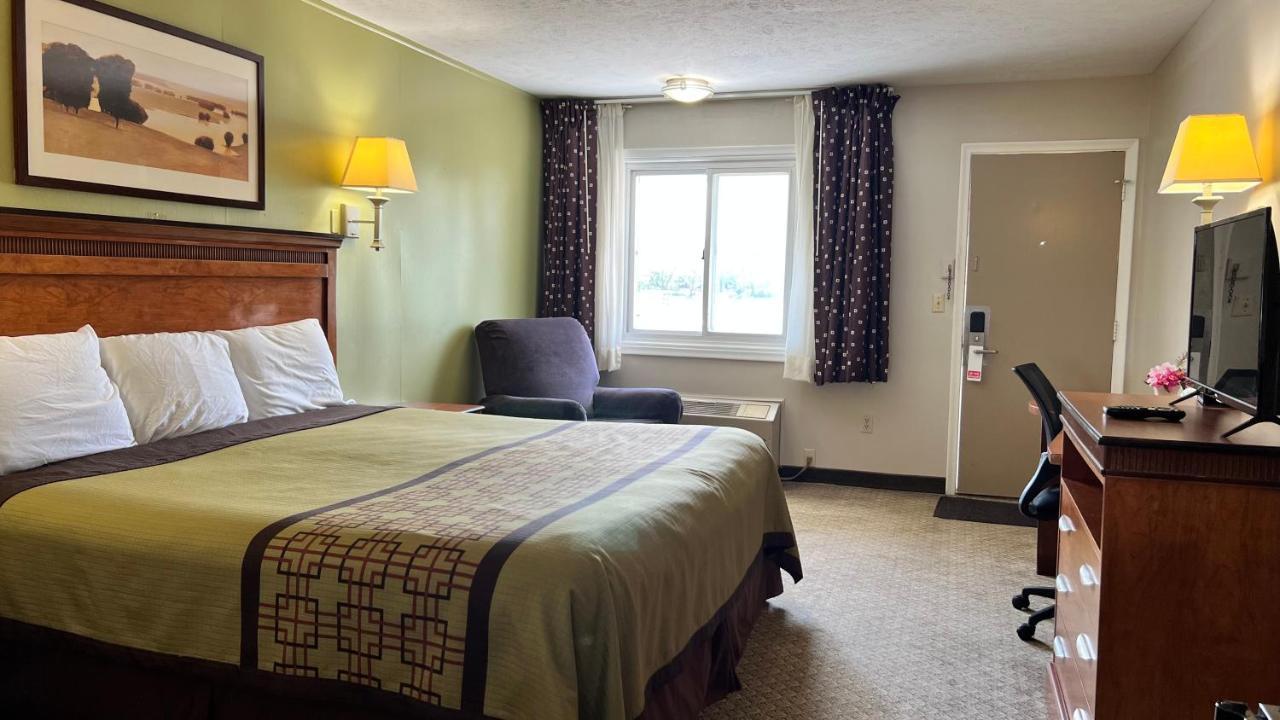 Capri Motel