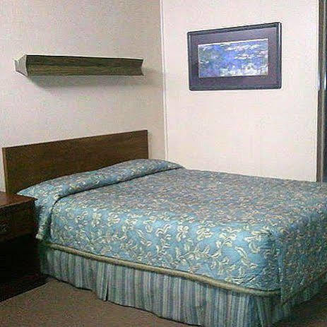 Motel Capri *
